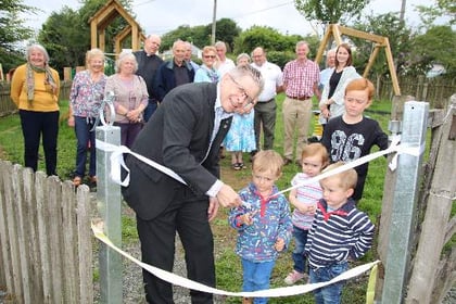 A team effort for the creation of Lamerton's new play park