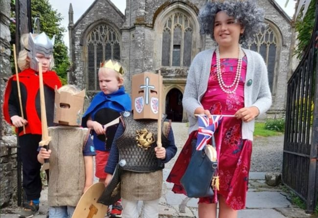 The Queen arrives at Buckland Summer Fair