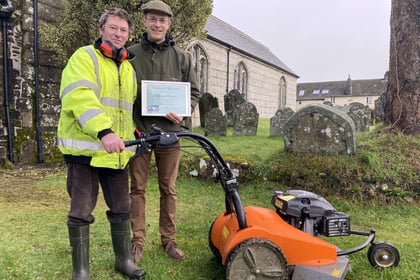 Churchyard worker thanked by community