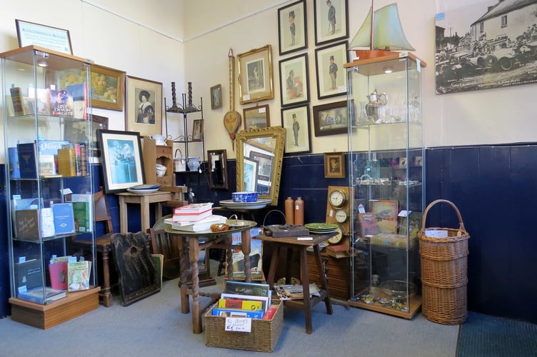 Kingsbridge Antiques Centre