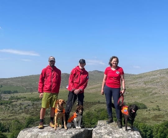 Dartmoor Search & Rescue Team Tavistock Dogs qualify.