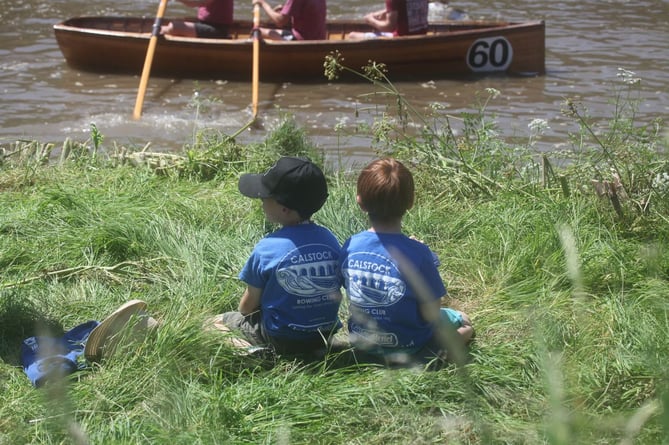 Watching the rowing