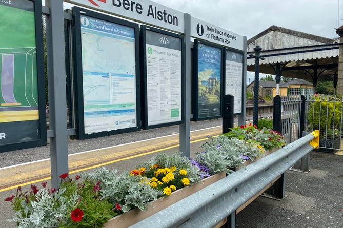 On the winning track - Bere in Bloom railway station.