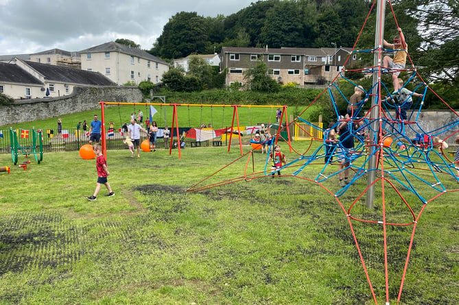 A completely new Bannawell Play Park opens to the joy of more than 100 children.