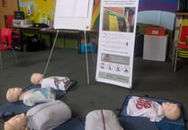Oke PADs gives school children life-saving first aid training