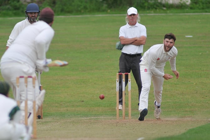 Devon Cricket League D Division West.  Ipplepen 2nd XI versus Hatherleigh 2nd XI, Hatherleigh's Jamie Nielson