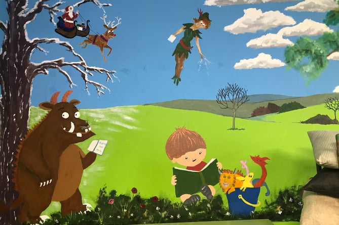 Spot the Gruffalo and Harry and His Bucketful of Dinosaurs