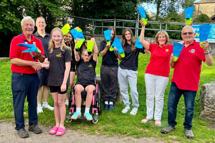 Lions help young swimmers