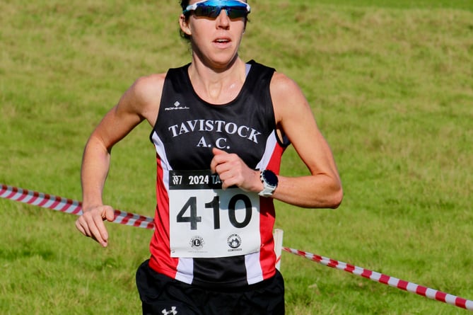 Tavy 7 first female Hannah Smith Tavistock Athletic Club.