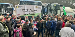 Farmers and councillors arrive in London for protest rally