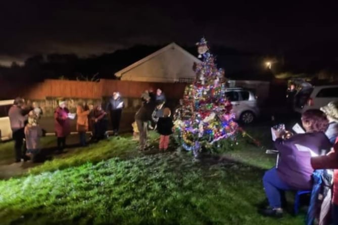 Gunnislake estate Christmas tree switch-on.