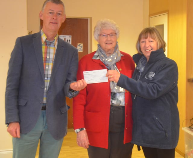 Bowls players boost memory cafe funds