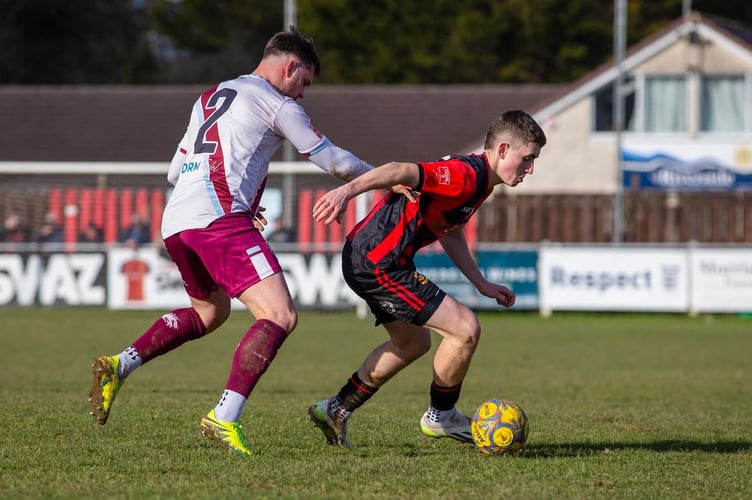 Tavistock AFC vs Malvern Town action